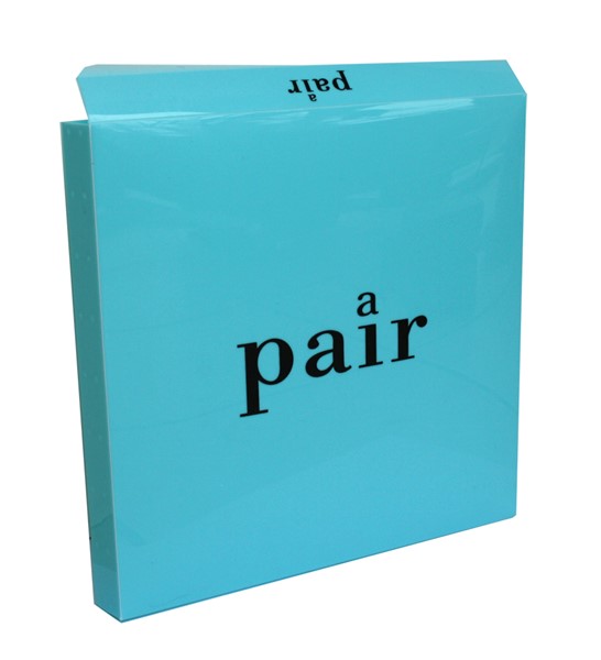 Apair box with logo